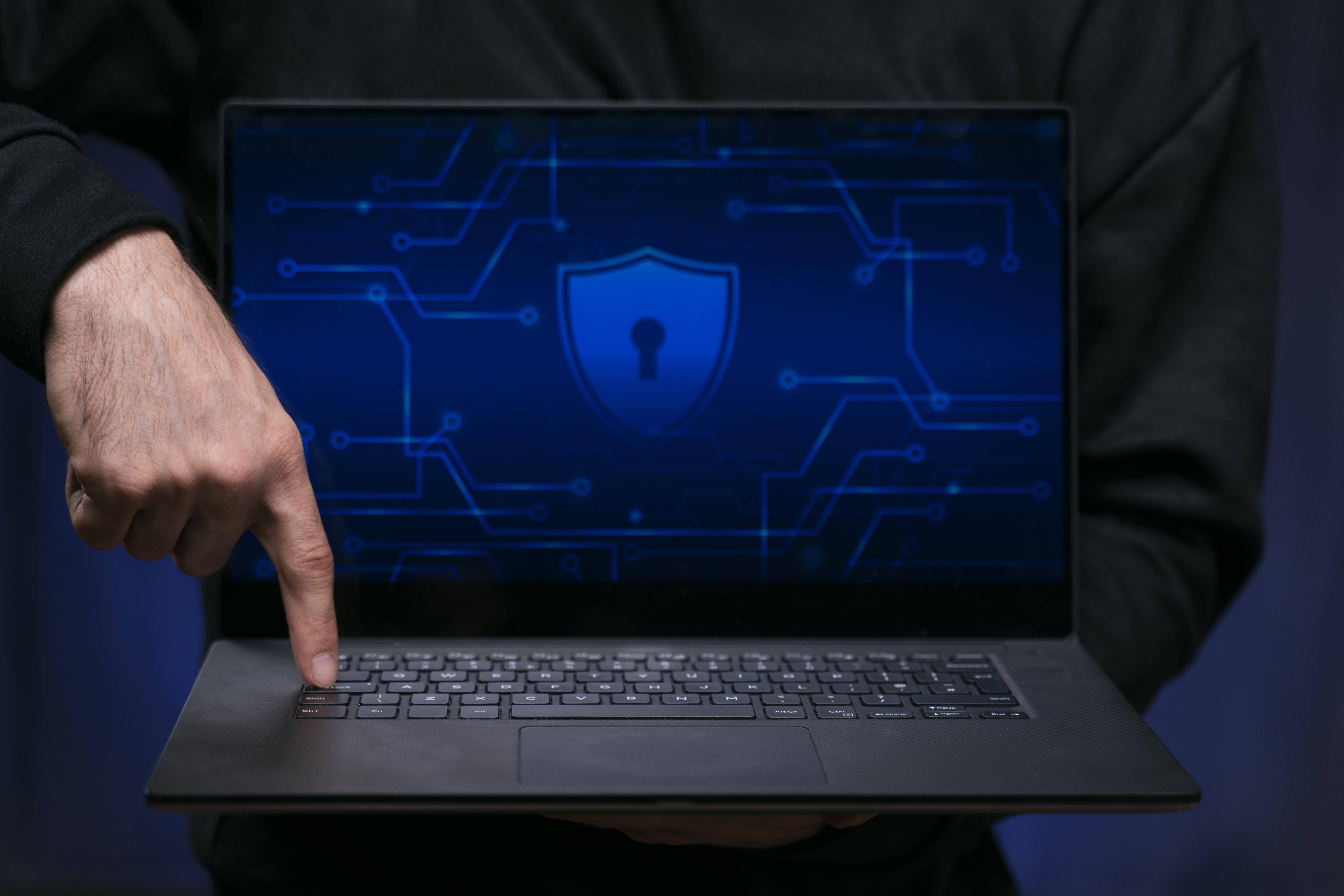 Cyber Security: Definisi, Sejarah, Jenis dan Ancaman-nya